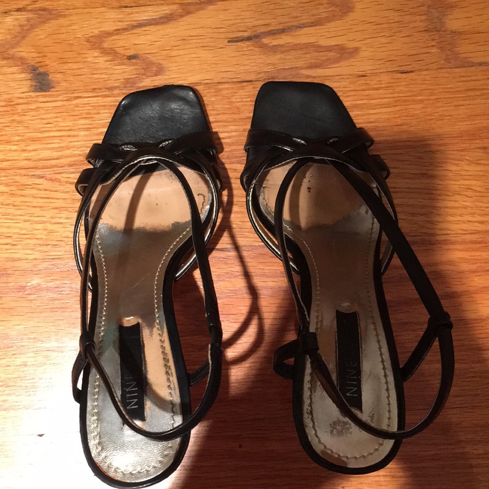 Black Strappy Nine West Herls